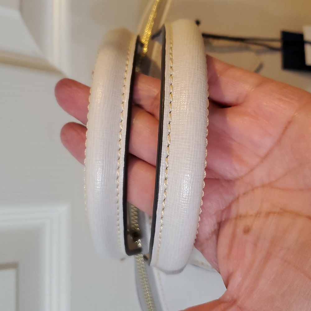 Dooney & Bourke Ecru Geena Satchel NWT - Picture 4 of 9